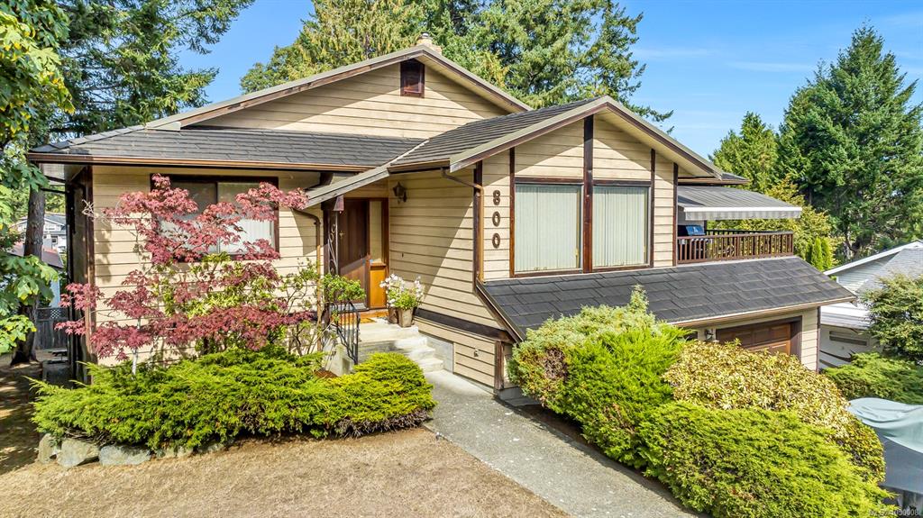 Third View of 800 Seamist Pl, Saanich, BC, V8Y 2R4