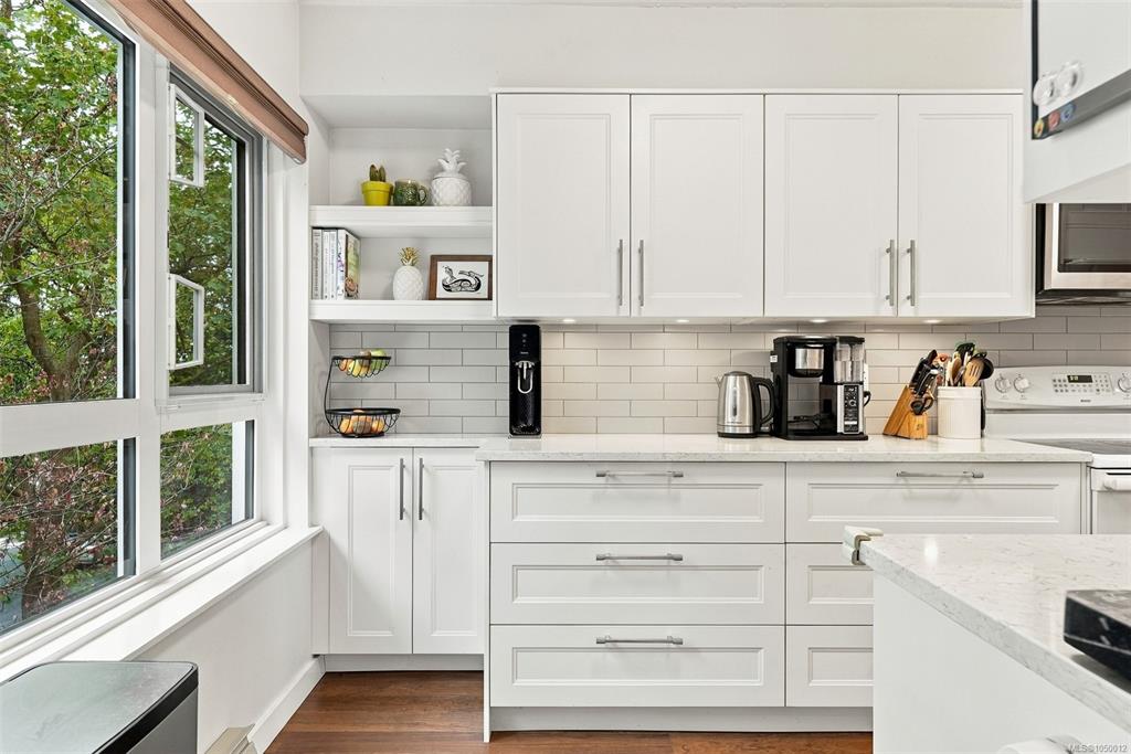 Fourth View of 1500 Elford St, Victoria, BC, V8R 3X8