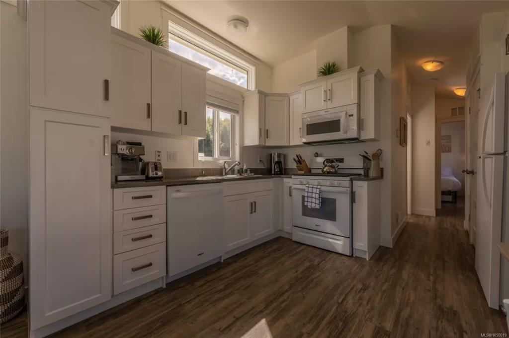 Fifth View of 1 Alder Bay Rd, Port McNeill, BC, V0N 2R0