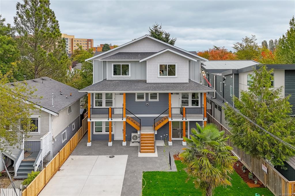 Second View of 2235 Shelbourne St, Victoria, BC, V8R 4L2