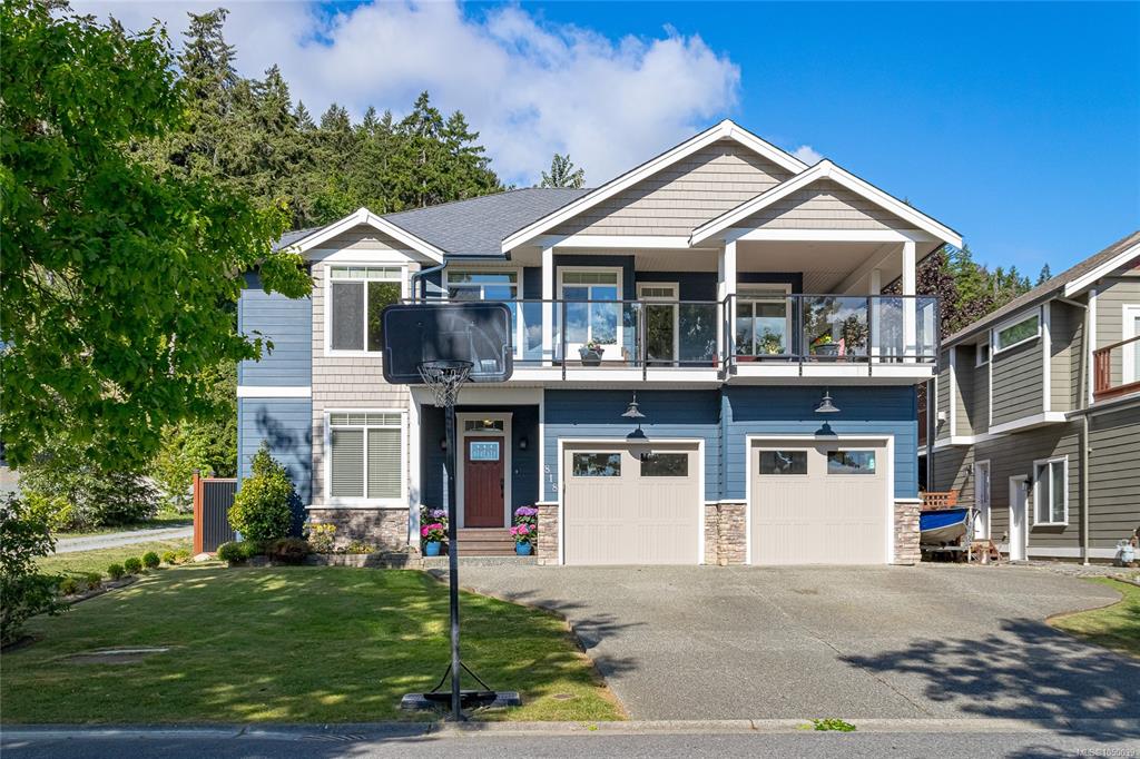 Fourth View of 818 Craig Rd, Ladysmith, BC, V9G 2C4