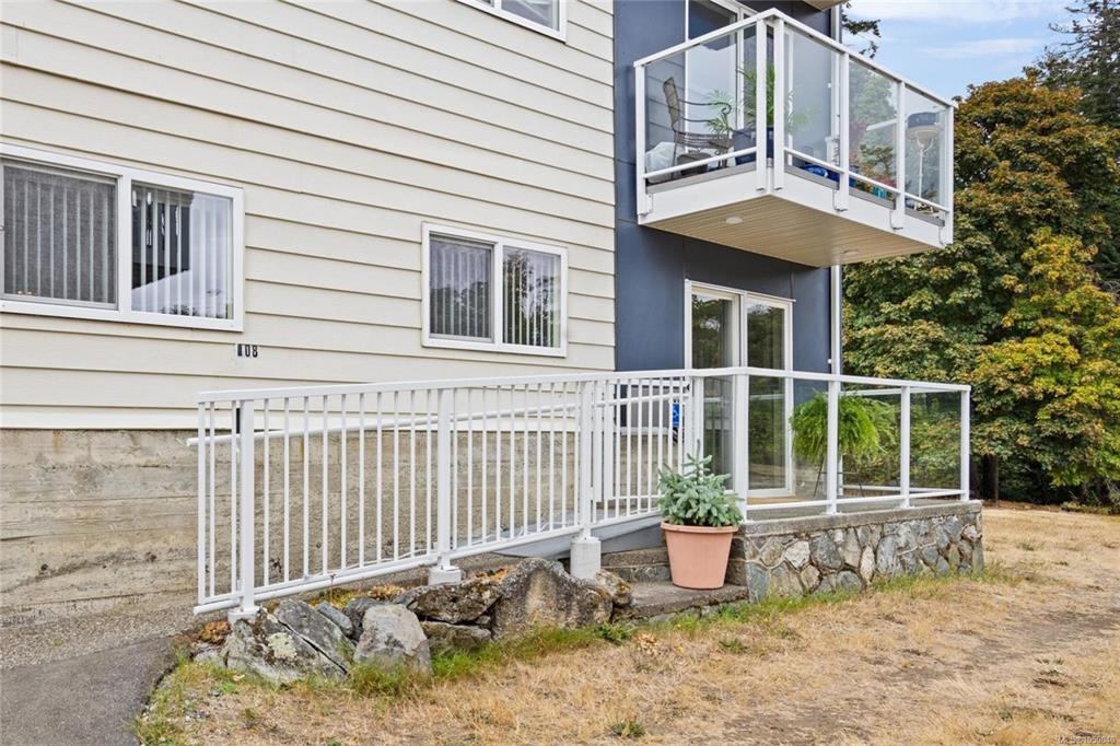 Fifth View of 350 Belmont Rd, Belmont Park, Colwood, BC, V9C 1B1
