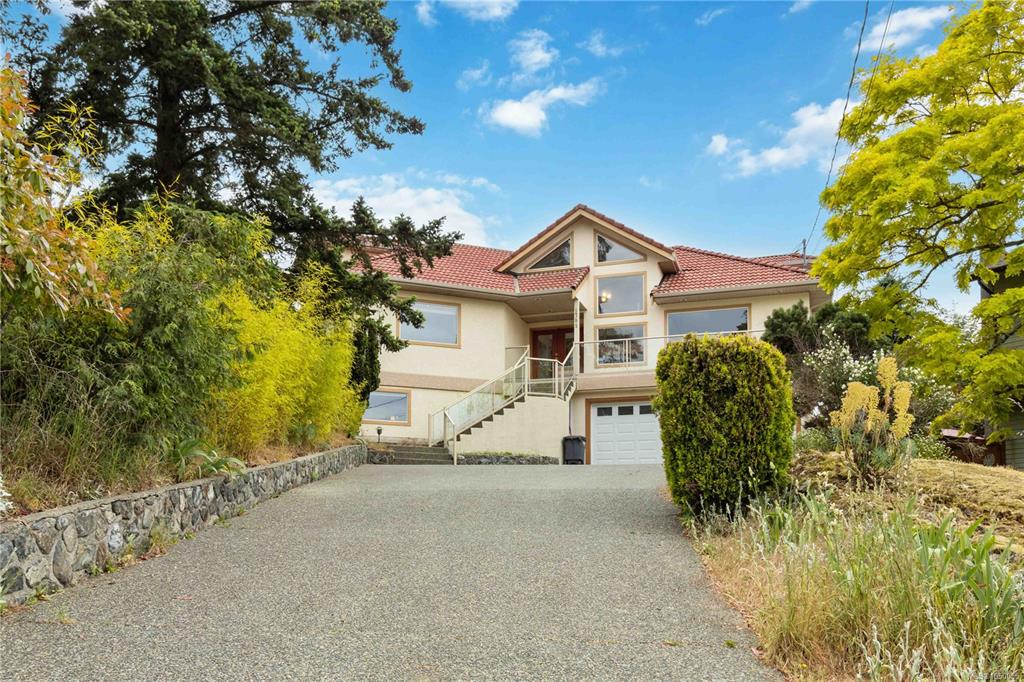 Fourth View of 1785 Cedar Hill Cross Rd, Saanich, BC, V8P 2R2