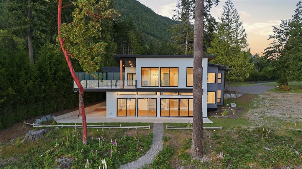 Fifth View of 8394 Sa Seen Os Rd, Youbou, BC, V0R 3E1