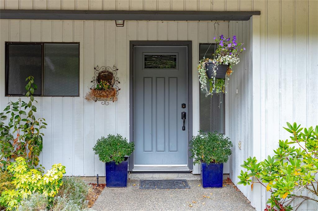 Third View of 3876 Finnerty Rd, Saanich, BC, V8N 4A2