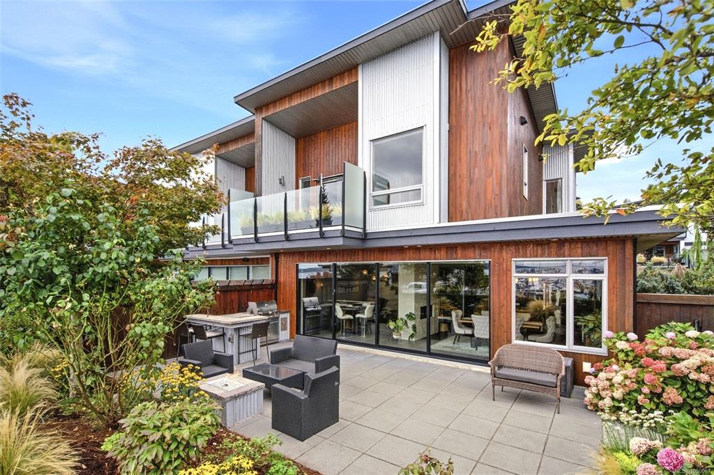 Second View of 744 Handy Rd, Mill Bay, BC, V0R 2P1
