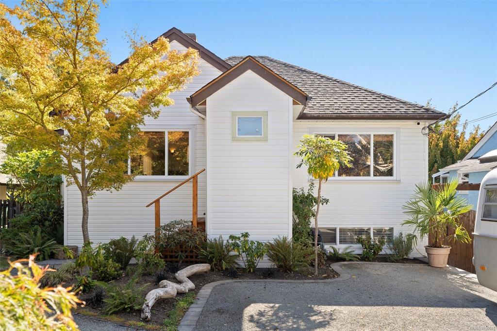 3015 Earl Grey St, 1050076, BC,