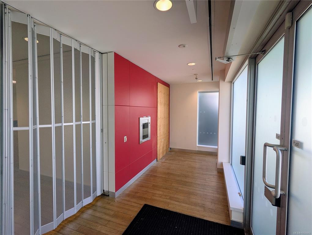 Fourth View of 1831 Oak Bay Ave, Victoria, BC, V8R 1C3