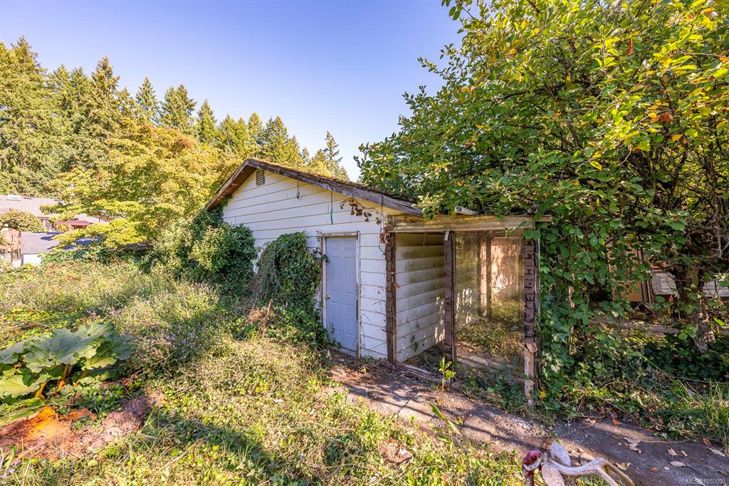Fourth View of 2547 Mabley Rd, Courtenay, BC, V9N 9K2