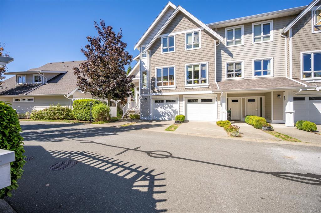 700 Lancaster Way, 1050107, BC,