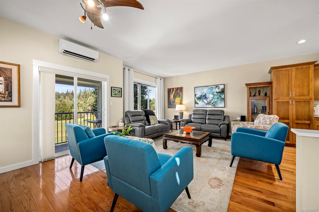 Fourth View of 700 Lancaster Way, Comox, BC, V9M 0B6