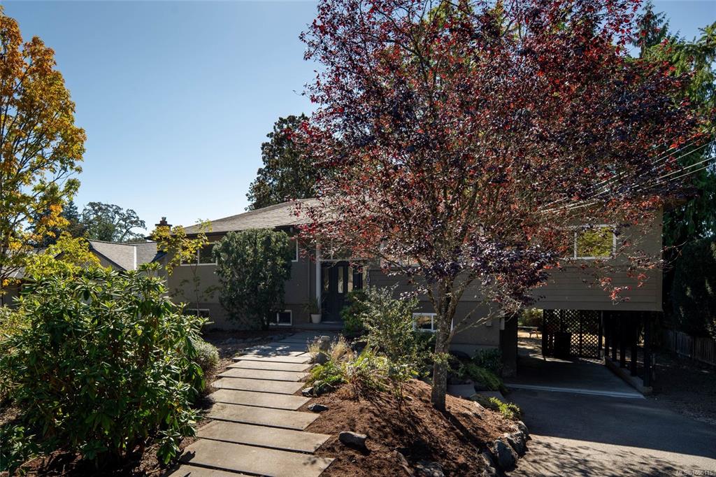 Second View of 1055 Clarke Rd, Central Saanich, BC, V8M 1C7