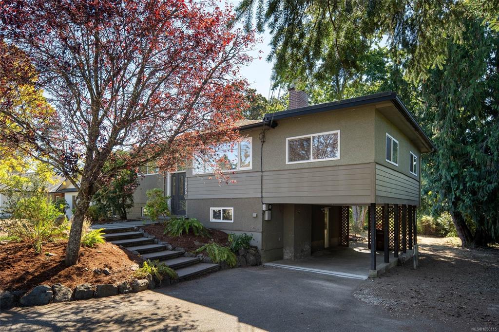 Third View of 1055 Clarke Rd, Central Saanich, BC, V8M 1C7