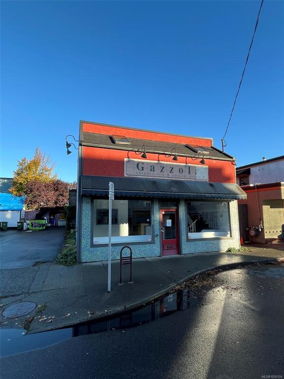 Fifth View of 1020 Hillside Ave, Victoria, BC, V8T 2A3