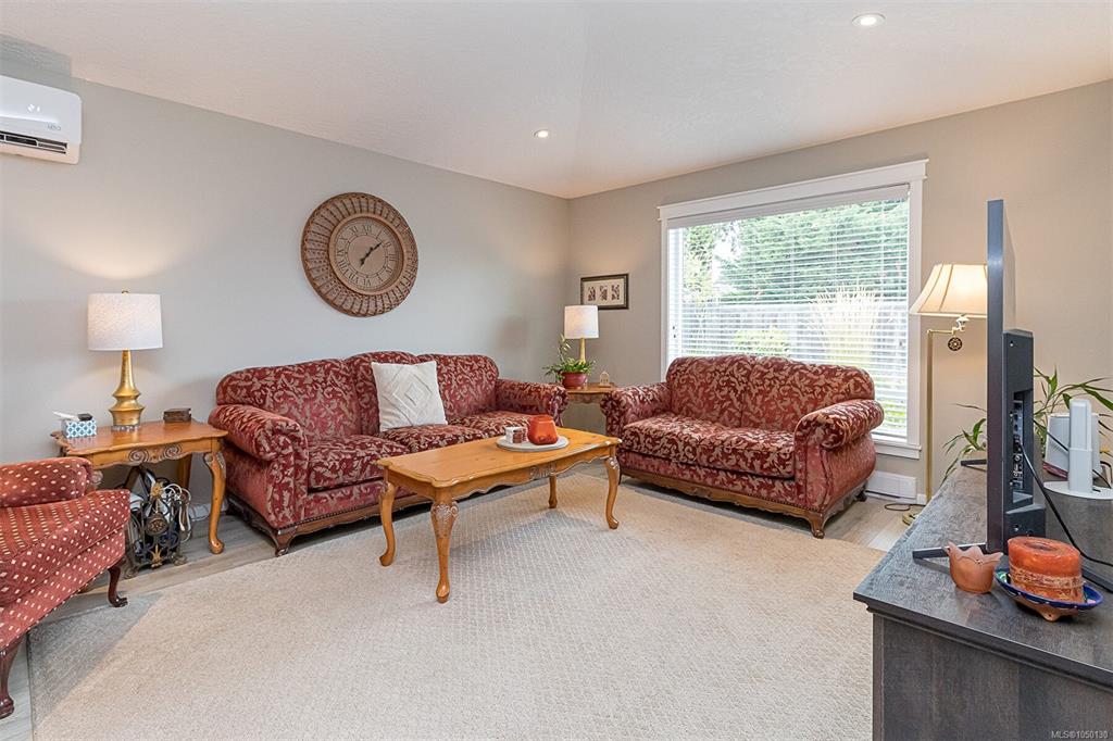 Fifth View of 7586 Tetayut Rd, Central Saanich, BC, V8M 0B4