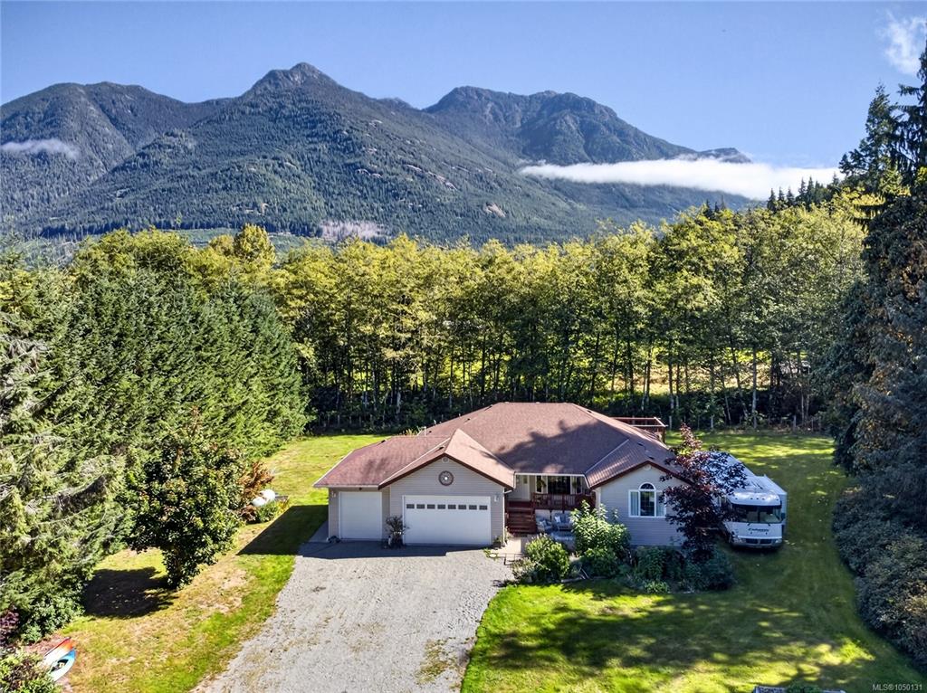 Third View of 429 Howes Rd, Sayward, BC, V0P 1R0