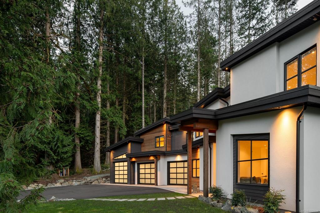 1535 Eagle Way, 1050144, BC,