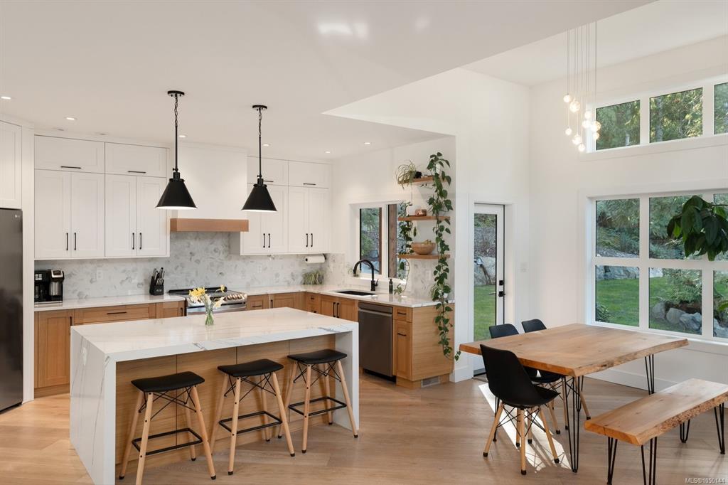 Fifth View of 1535 Eagle Way, North Saanich, BC, V8L 5S3