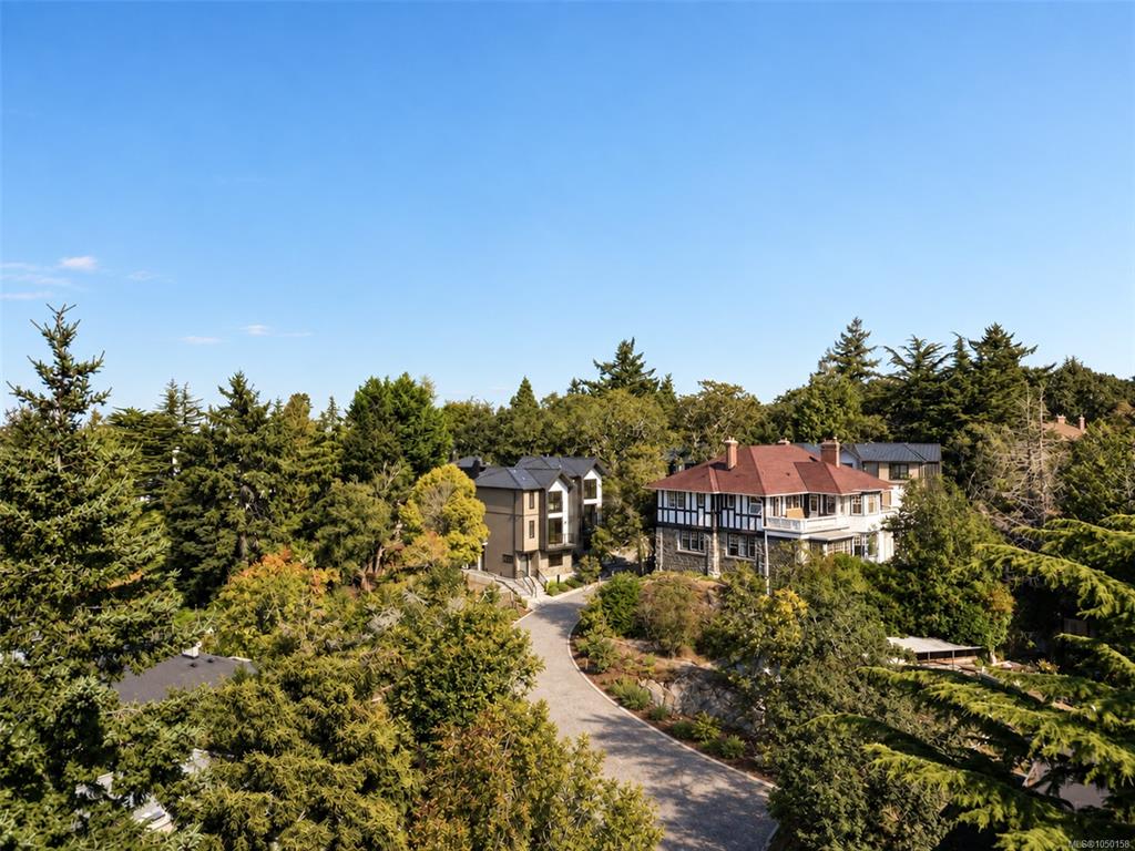 Fourth View of 515 Foul Bay Rd, Victoria, BC, V8S 4G9