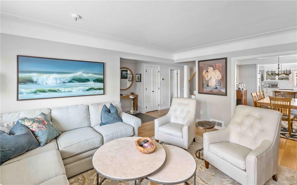 Fifth View of 1461 Derby Rd, Saanich, BC, V8P 1T2