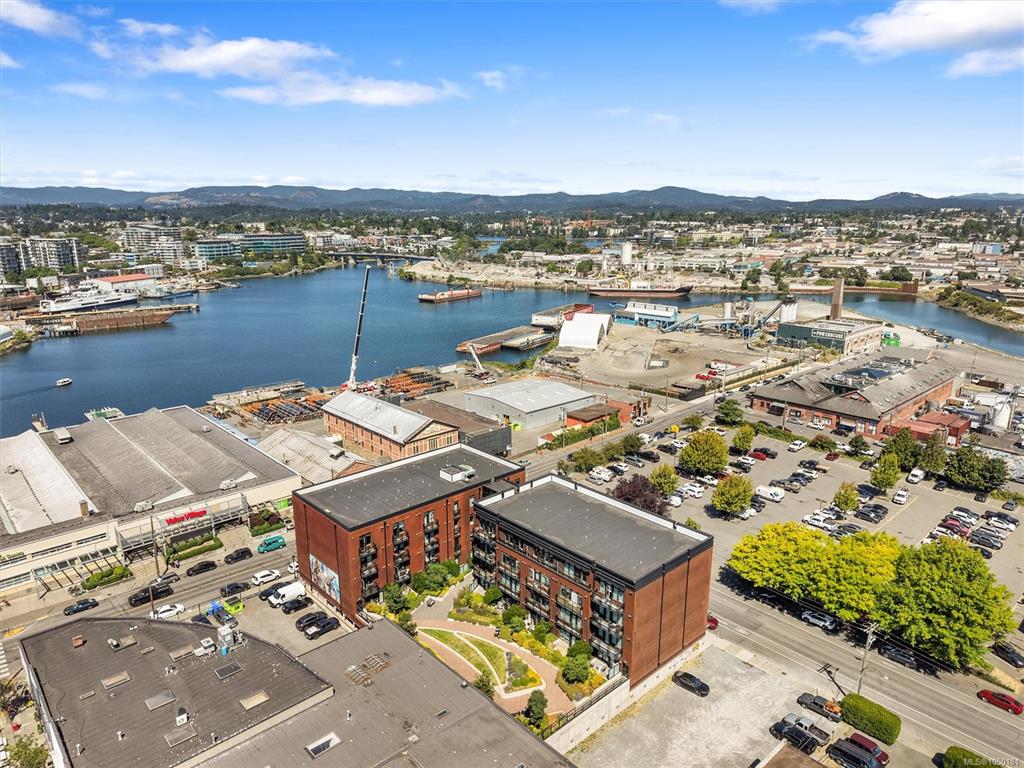 Fifth View of 515 Chatham St, Ironworks, Victoria, BC, V8T 0C8