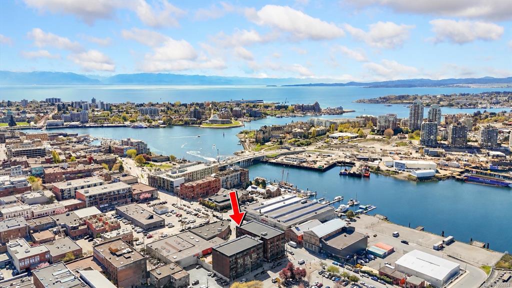 Fourth View of 515 Chatham St, Ironworks, Victoria, BC, V8T 1E1