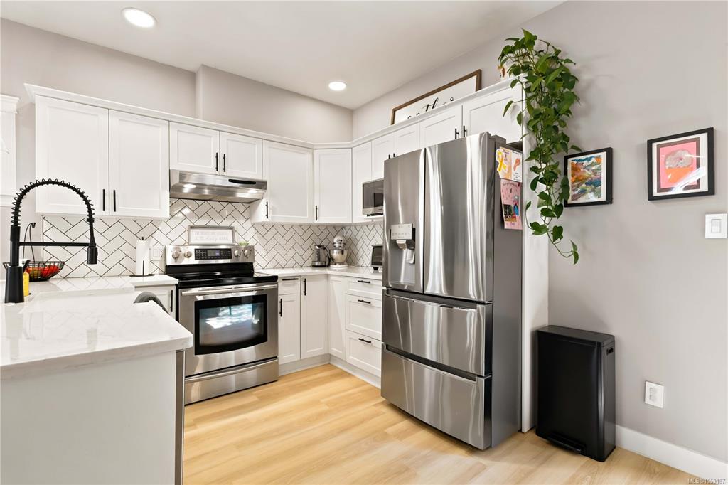 Third View of 2645 Millstream Rd, Langford, BC, V9B 6V8