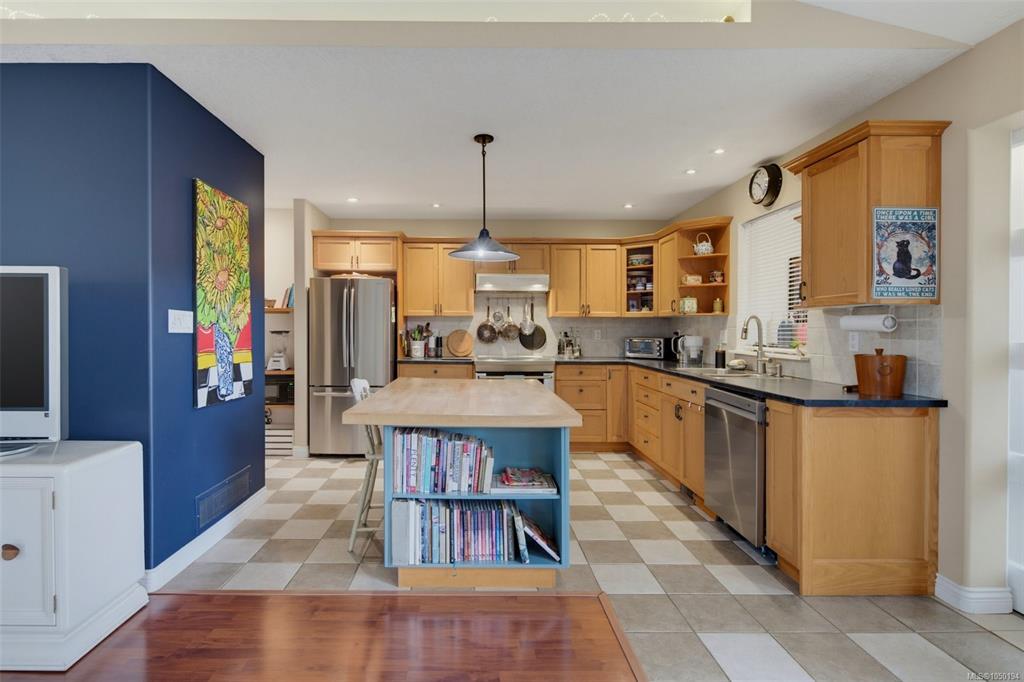 Fourth View of 8102 Spinnaker Pl, Crofton, BC, V0R 1R0