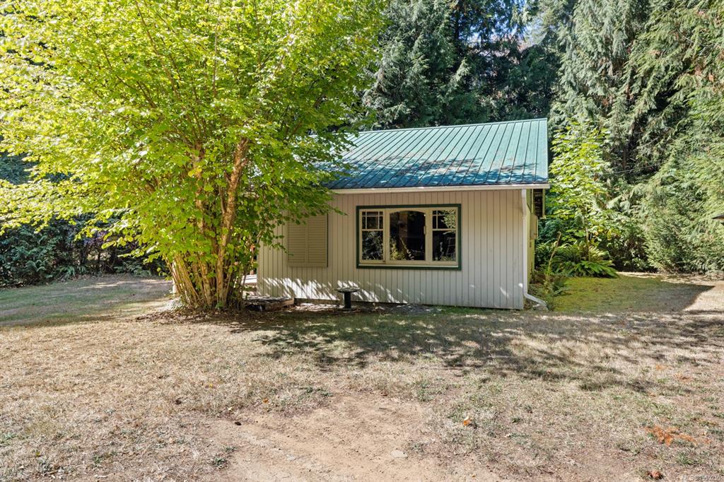 Third View of 3175 Plumtree Rd, Cobble Hill, BC, V0R 1L6