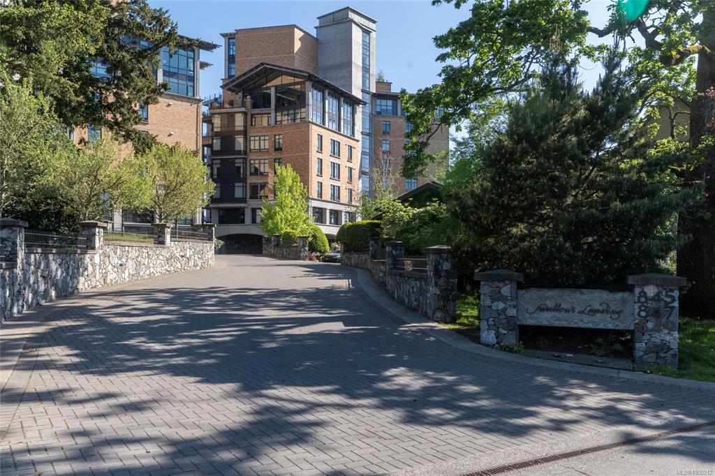 Fourth View of 847 Dunsmuir Rd, Esquimalt, BC, V9A 0A5