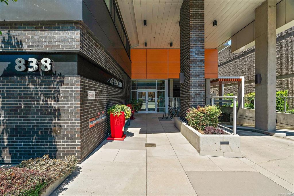Fourth View of 838 Broughton St, Escher, Victoria, BC, V8W 1E4