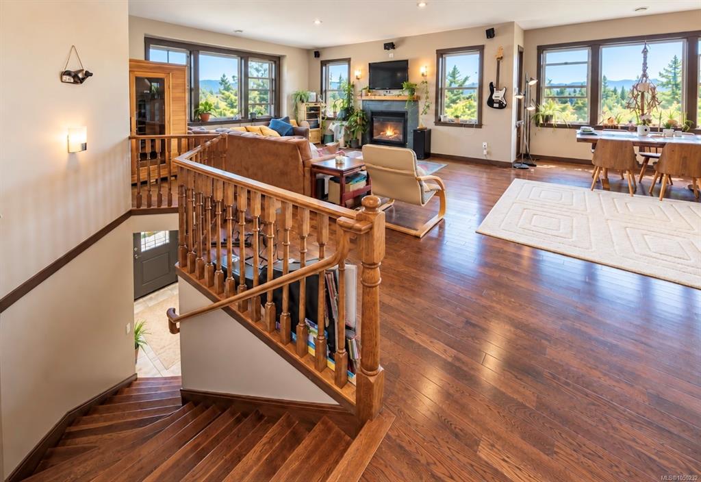 Fifth View of 850 Lorne White Pl, Ucluelet, BC, V0R 3A0