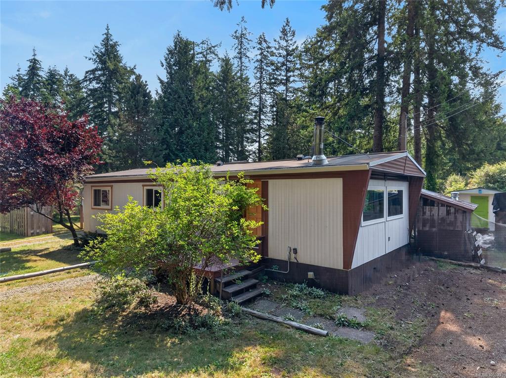 Fifth View of 2169 Regent Rd, Black Creek, BC, V9J 1A1