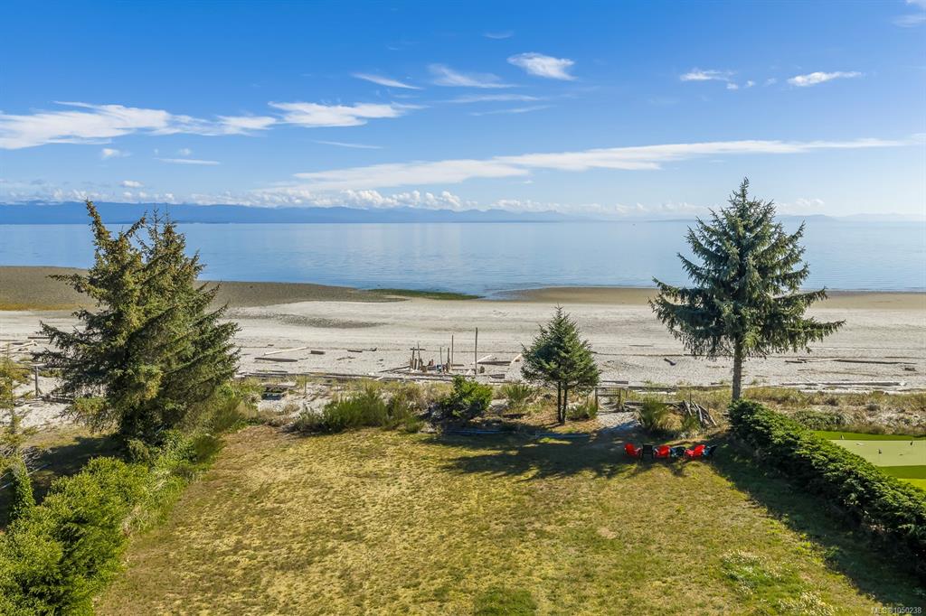 Fifth View of 8998 Clarkson Ave, Black Creek, BC, V9J 1B2