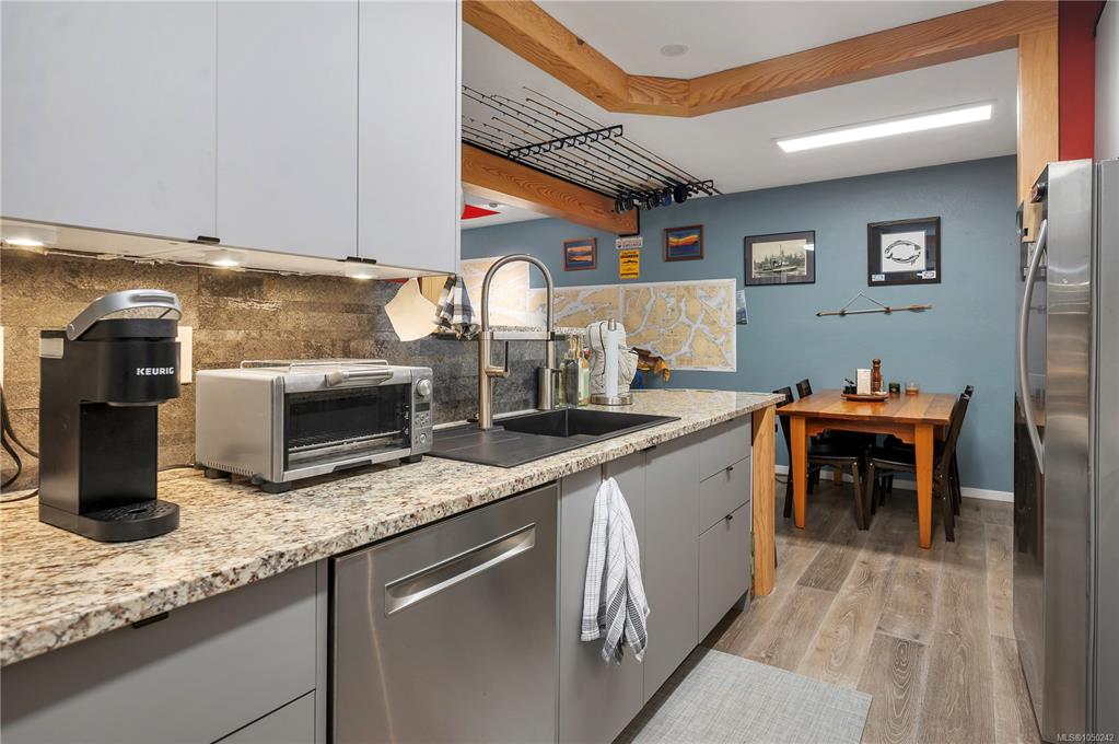 Third View of 611 Macmillan Dr, SAYWARD TOWERS, Sayward, BC, V0P 1R0
