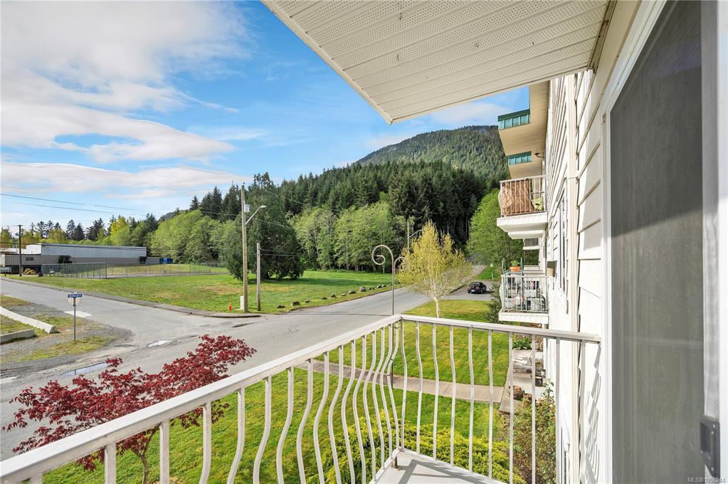 611 Macmillan Dr, 1050244, BC,