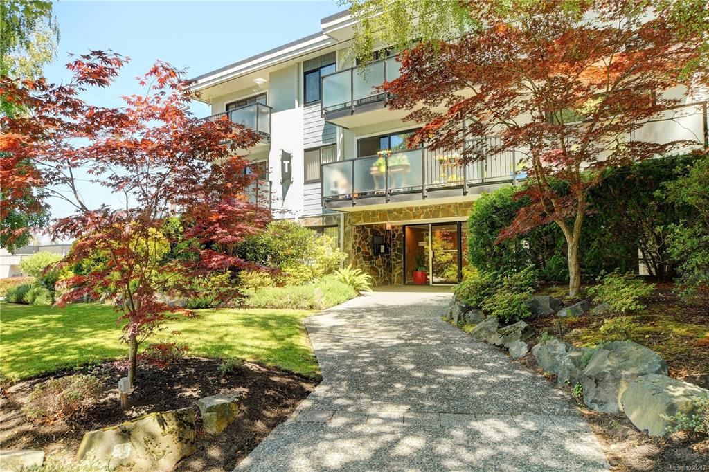 250 Gorge Rd W, 1050247, BC,