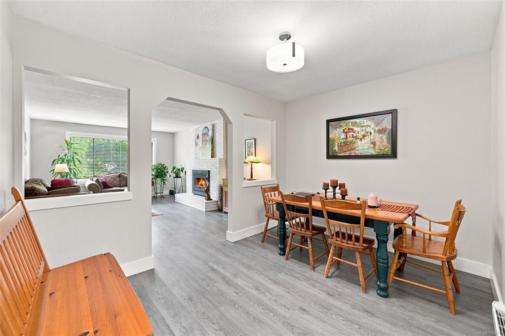 Fourth View of 517 Hall Rd, Qualicum Beach, BC, V9K 1B7