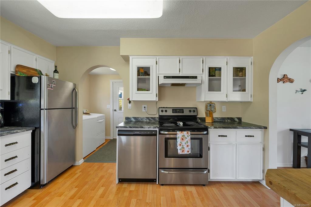 Third View of 556 Coal Harbour Rd, Port Hardy, BC, V0N 1K0