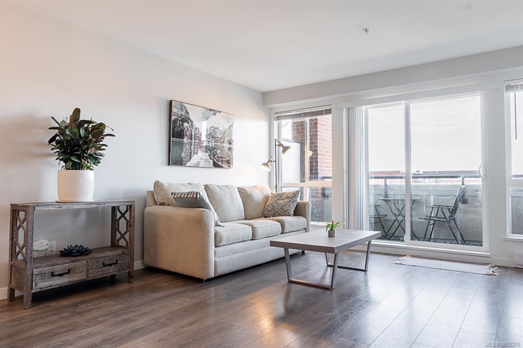 Fifth View of 517 Fisgard St, Victoria, BC, V8W 0C5