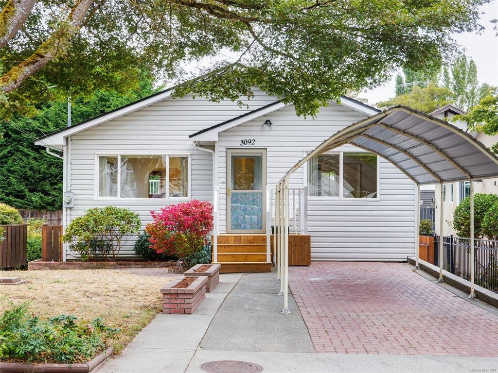 Third View of 3092 Albany St, Victoria, BC, V9A 1R5