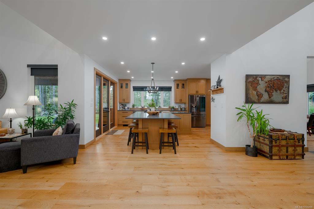 Fifth View of 5625 Willow Rd, Port Alberni, BC, V9Y 8V4