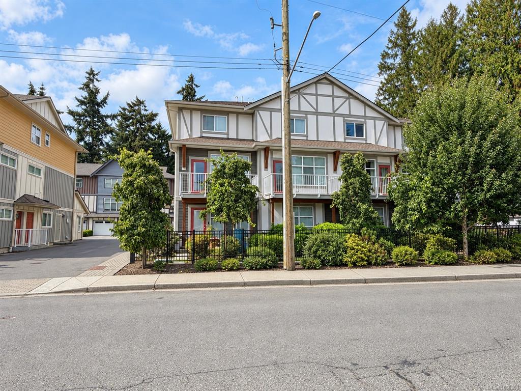 Fourth View of 1027 College St, College Place, Duncan, BC, V9L 2E8