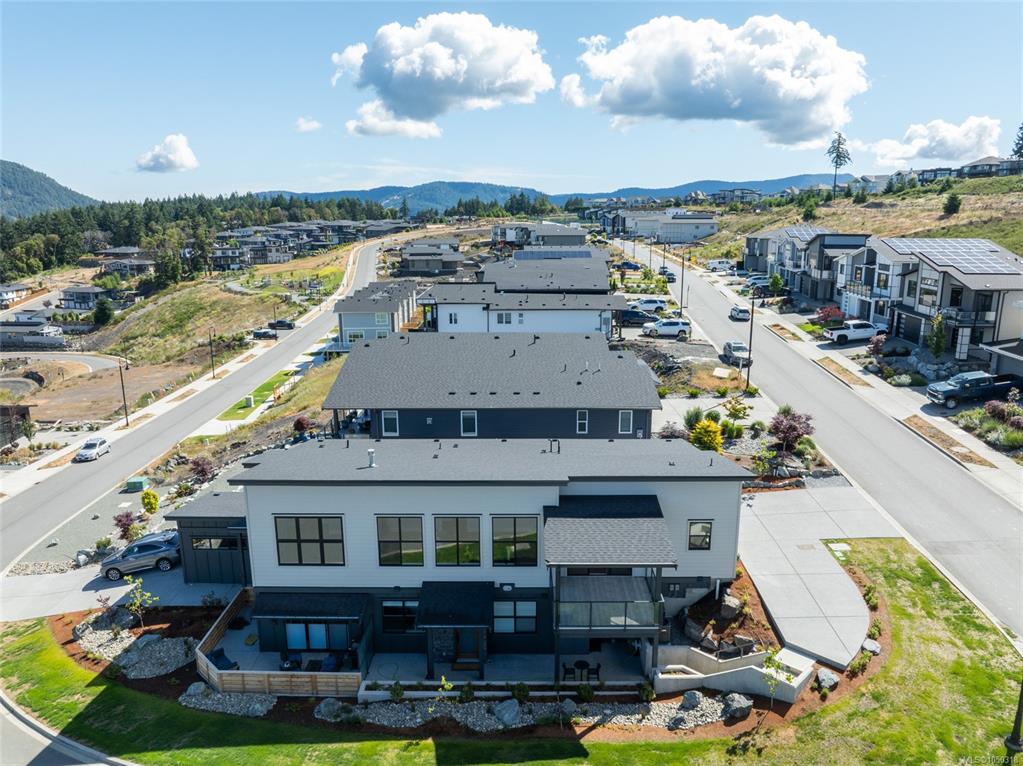 Fifth View of 3227 Woodrush Dr, Duncan, BC, V9L 0J9