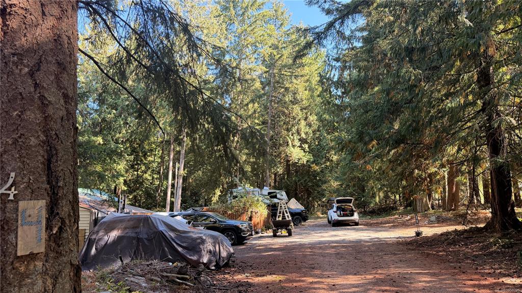 Third View of 7134 Blackjack Dr, Lantzville, BC, V0R 2H0