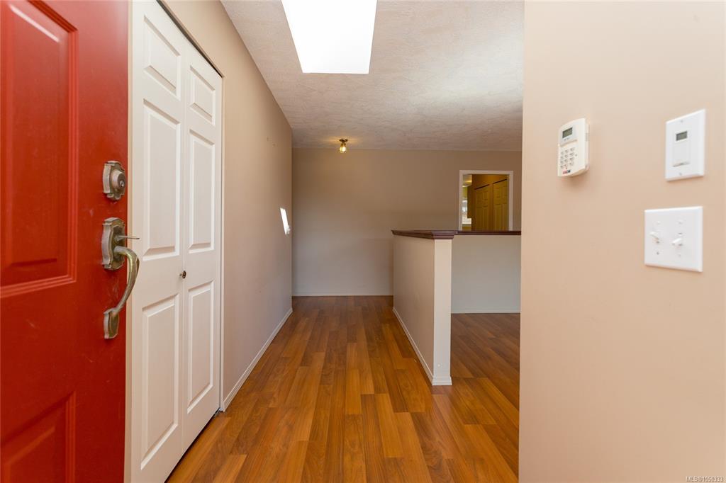 Fourth View of 2128 Colinwood Rd, Sidney, BC, V8L 4H5