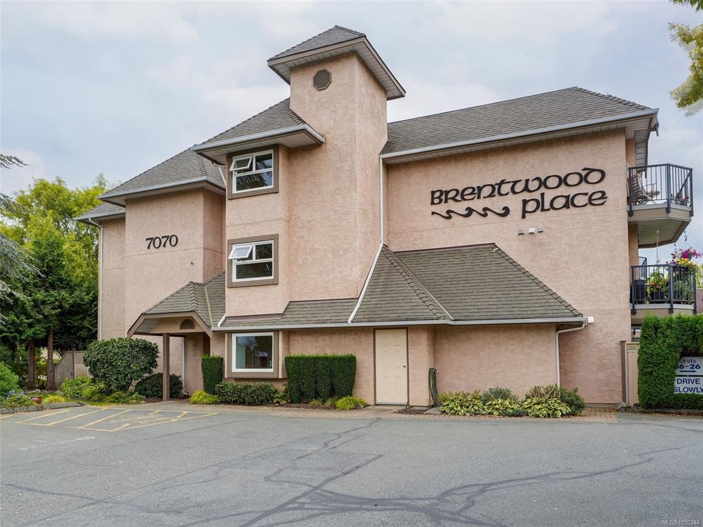 7070 West Saanich Rd, 1050344, BC,