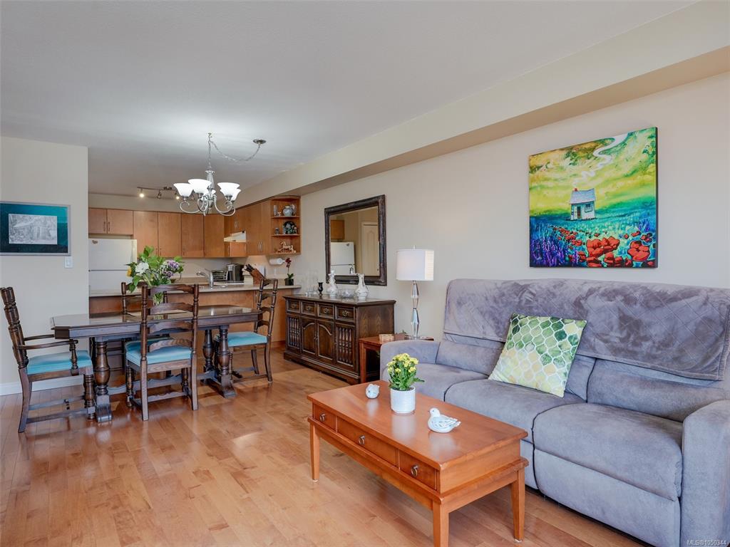 Fourth View of 7070 West Saanich Rd, Central Saanich, BC, V8M 1P5