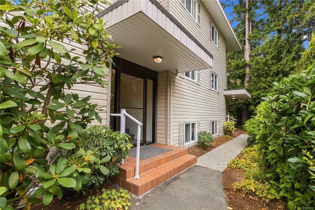 Fifth View of 1986 Glenidle Rd, Glenidle By The Sea, Sooke, BC, V9Z 0B1