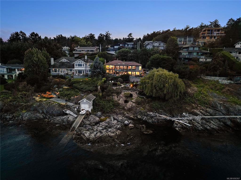 Fourth View of 2920 Mt Baker View Rd, Saanich, BC, V8N 1Z5